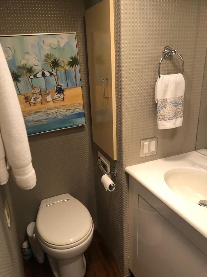 Luxury Afloat Yacht Paradise 3 Bedrooms 3bath 5 Beds With Full Marina View * Los Ángeles